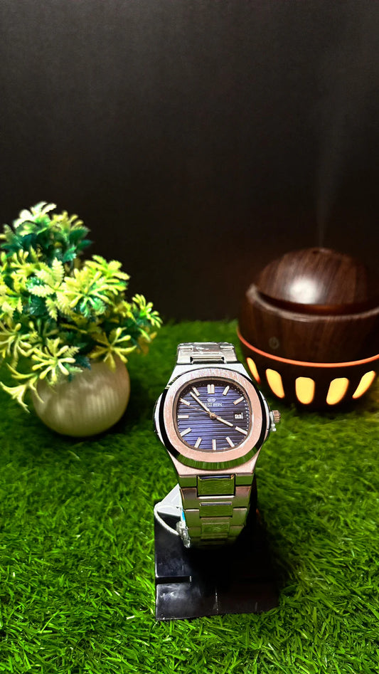 BestWiss Black Dial Chain Watch