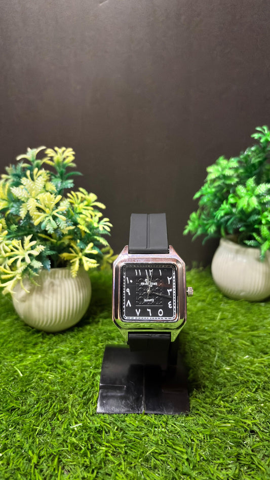 Quartz Aura Watch – Green Edition | Arabic Dial
