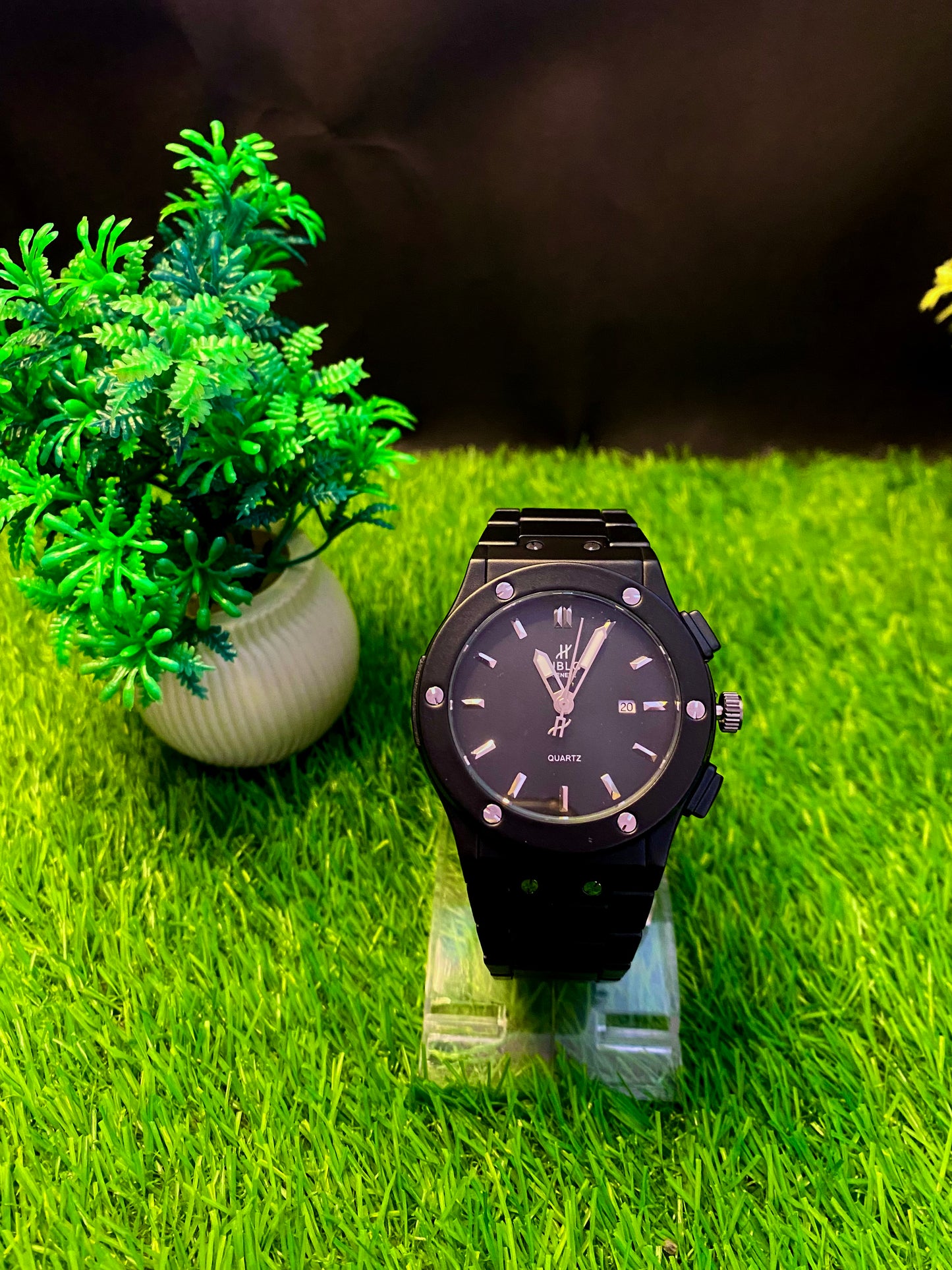 Hublot Premium Watch – Pure Black Edition – Black Dial