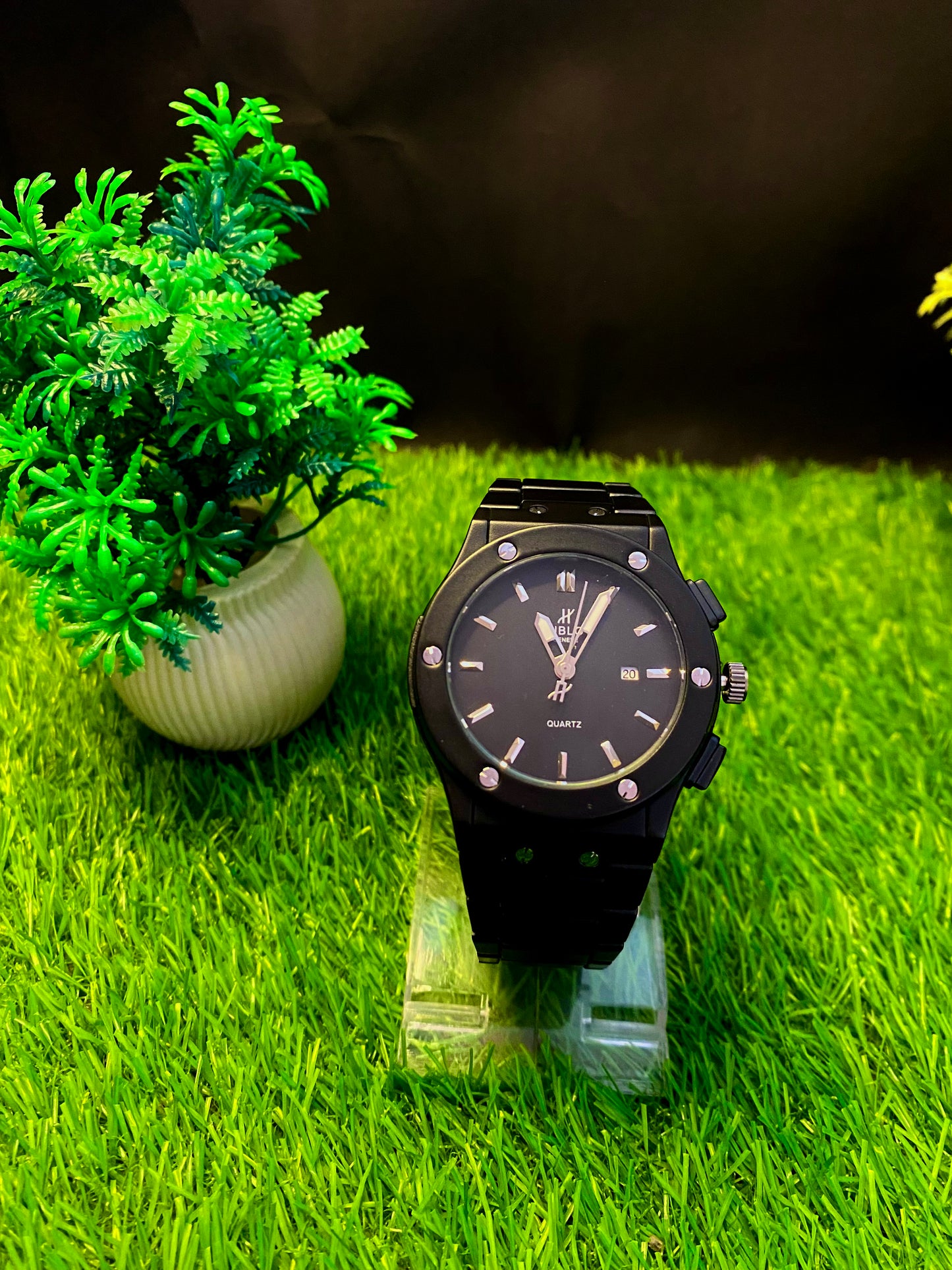 Hublot Premium Watch – Pure Black Edition – Black Dial